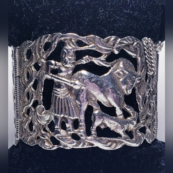 Antique Sterling Silver Ornate  Indian Storytelling Panel Bangle Bracelet 2.5" - Picture 7 of 7